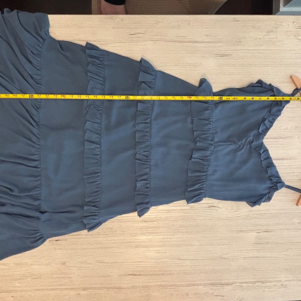 Dress - Picture 4 of 7